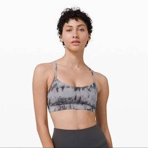 Lululemon Flow Y Nulu Bra